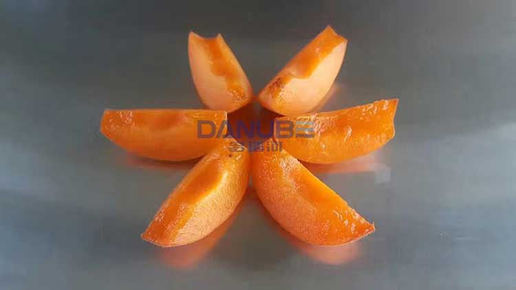 Apricot slices